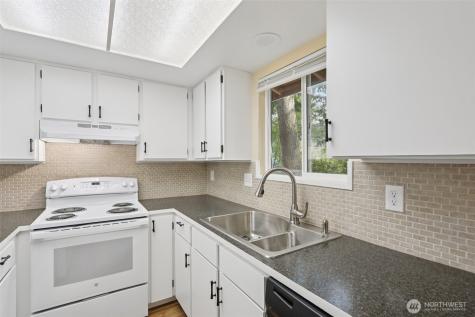 43233 SE 176th Street North Bend WA 98045