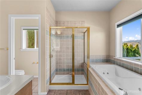 946 Briarwood Drive East Wenatchee WA 98802