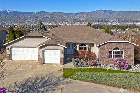 946 Briarwood Drive East Wenatchee WA 98802