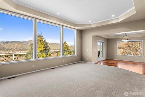 946 Briarwood Drive East Wenatchee WA 98802