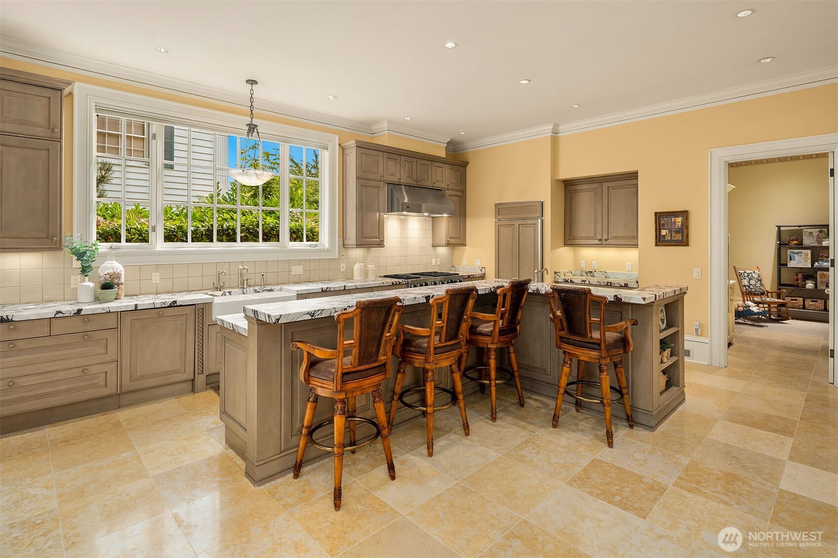 623 W Highland Drive Seattle WA 98119