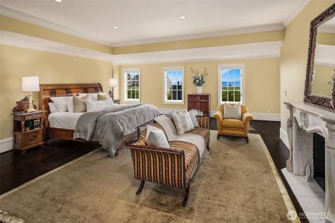 623 W Highland Drive Seattle WA 98119