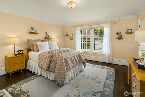 623 W Highland Drive Seattle WA 98119