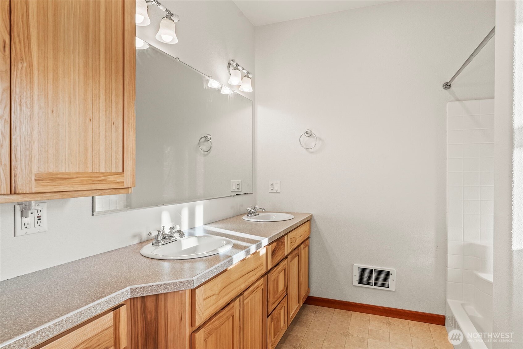 303 Shadow Mount Road Silverlake WA 98645