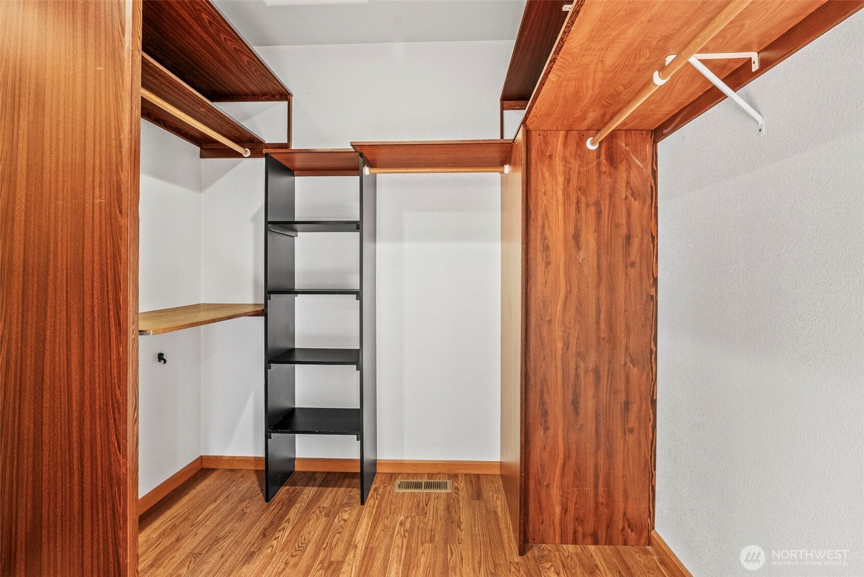 303 Shadow Mount Road Silverlake WA 98645