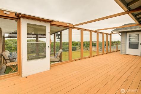 347 Sand Dune Avenue SW Ocean Shores WA 98569