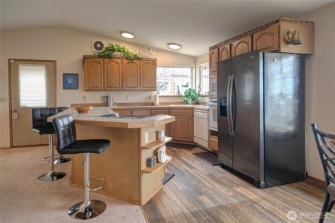 347 Sand Dune Avenue SW Ocean Shores WA 98569