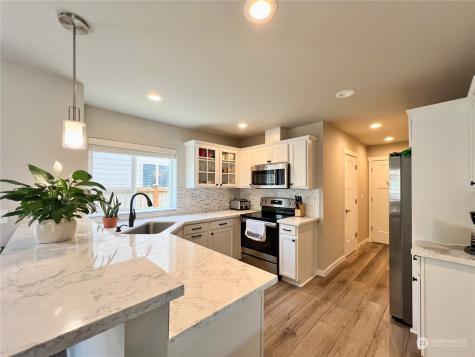 415 Raybird Avenue Granite Falls WA 98252