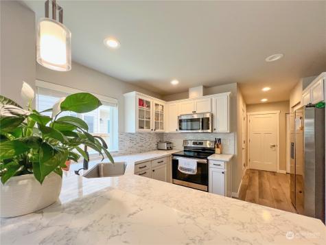 415 Raybird Avenue Granite Falls WA 98252