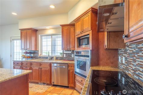 4560 Bluff Drive NE Moses Lake WA 98837