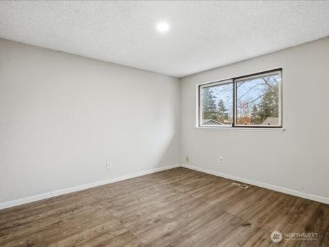 13906 126th Avenue E Puyallup WA 98374