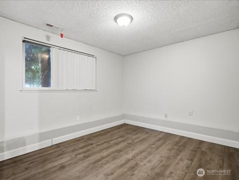 13906 126th Avenue E Puyallup WA 98374