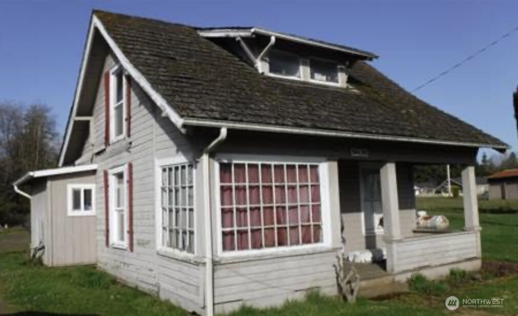 1024 State Route 6 Raymond WA 98577