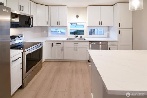 18501 52nd Avenue Lynnwood WA 98037