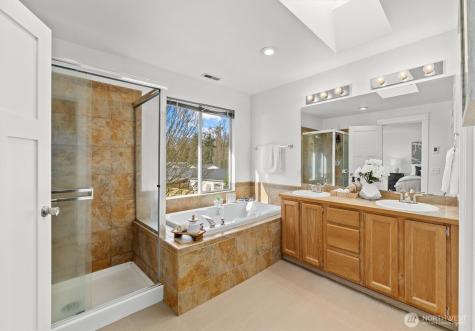 15535 156th Court SE Renton WA 98058