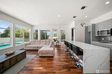 83 Summerset Boulevard Manson WA 98831