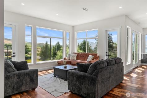 83 Summerset Boulevard Manson WA 98831