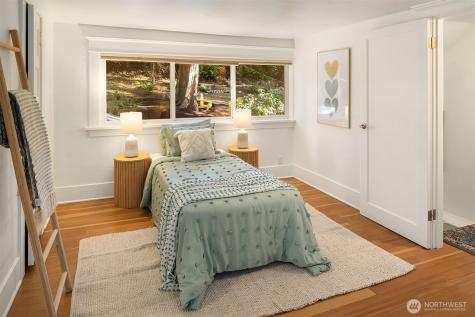 4240 Cramer Street Seattle WA 98199