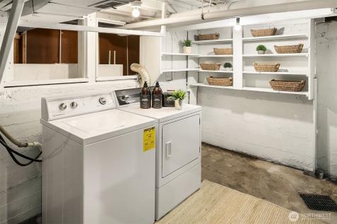 4240 Cramer Street Seattle WA 98199