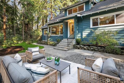 4240 Cramer Street Seattle WA 98199