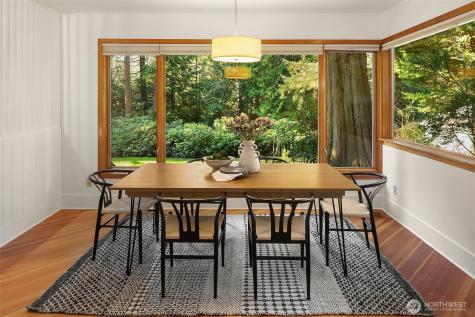 4240 Cramer Street Seattle WA 98199