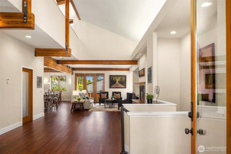543 N 83rd Street Seattle WA 98103