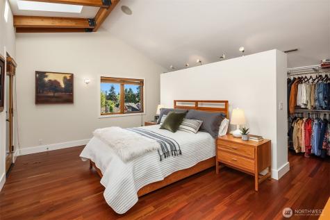 543 N 83rd Street Seattle WA 98103