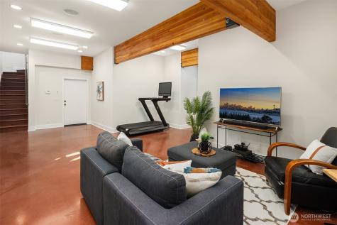 543 N 83rd Street Seattle WA 98103