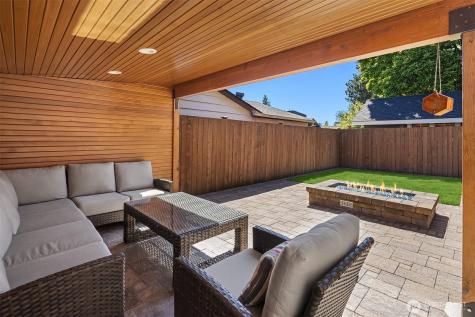 543 N 83rd Street Seattle WA 98103