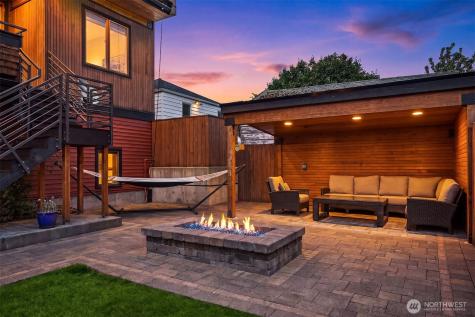 543 N 83rd Street Seattle WA 98103