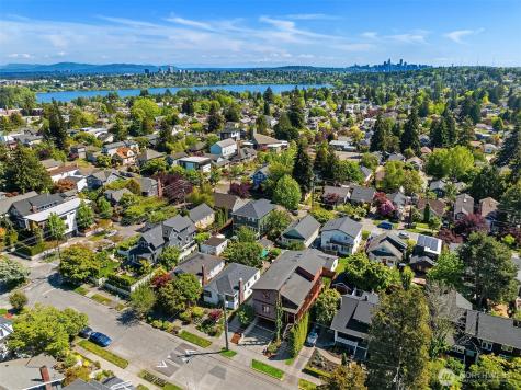543 N 83rd Street Seattle WA 98103