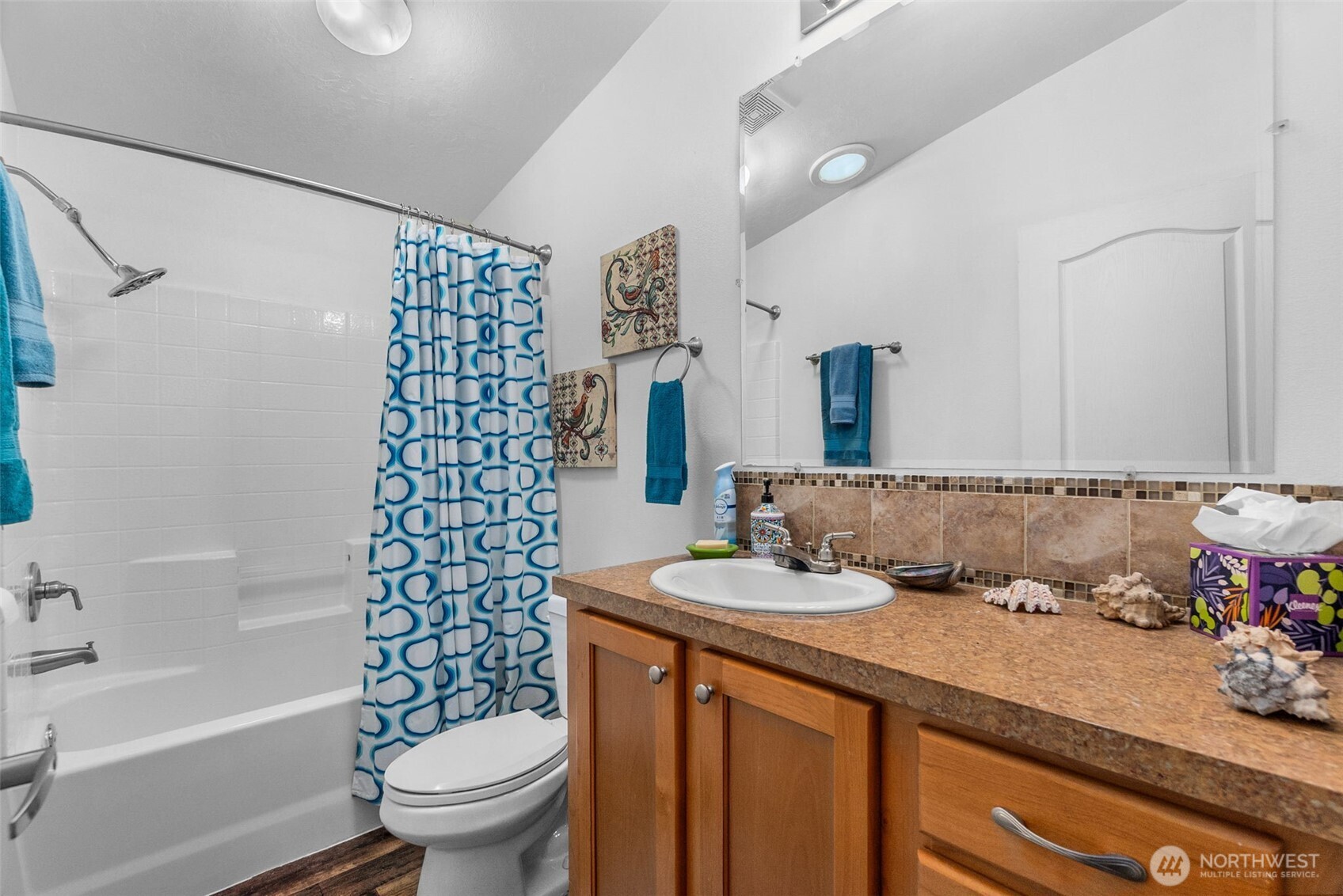 39 Paradise Lane Pacific Beach WA 98571