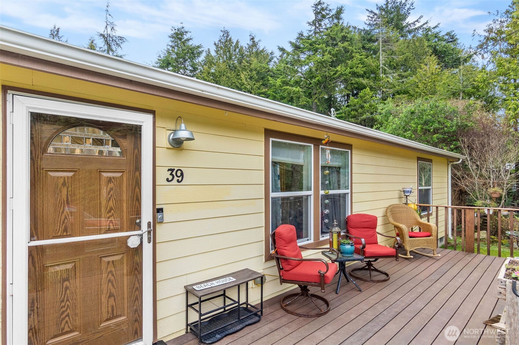 39 Paradise Lane Pacific Beach WA 98571