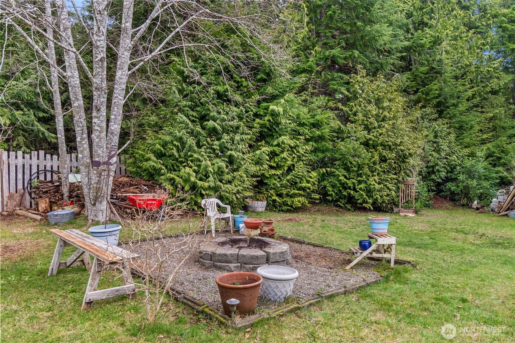 39 Paradise Lane Pacific Beach WA 98571