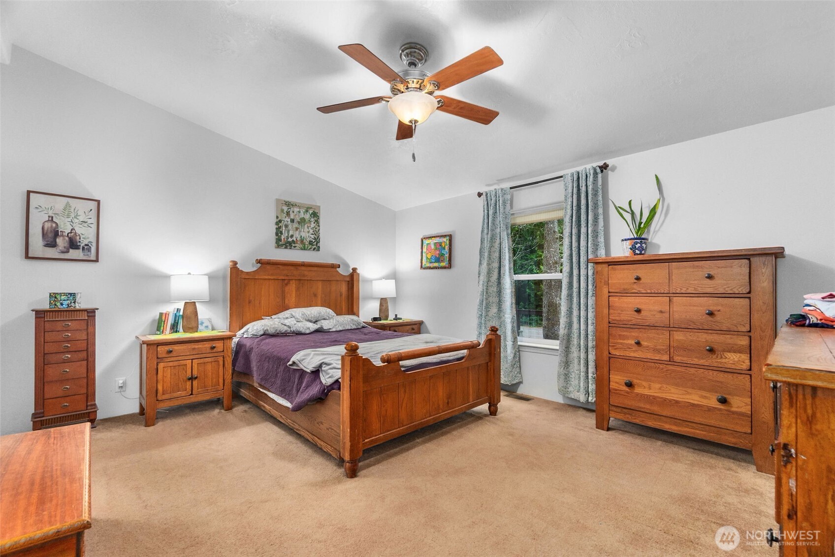 39 Paradise Lane Pacific Beach WA 98571