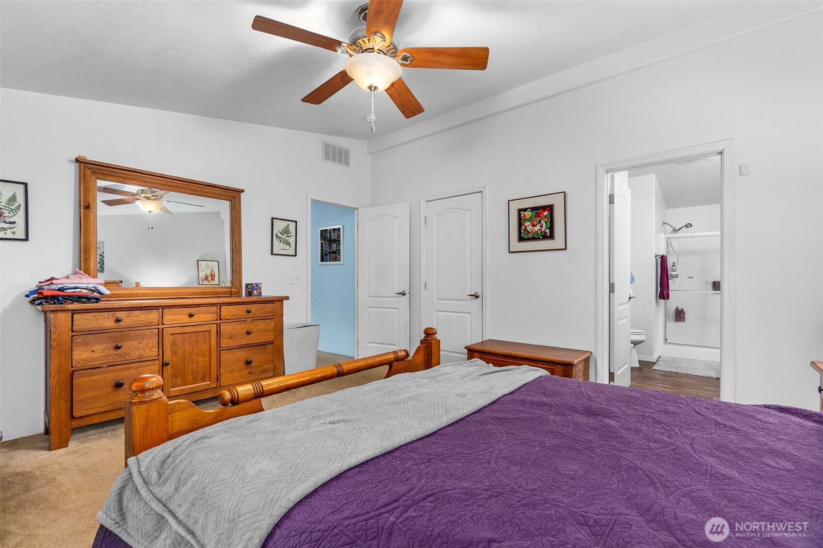 39 Paradise Lane Pacific Beach WA 98571