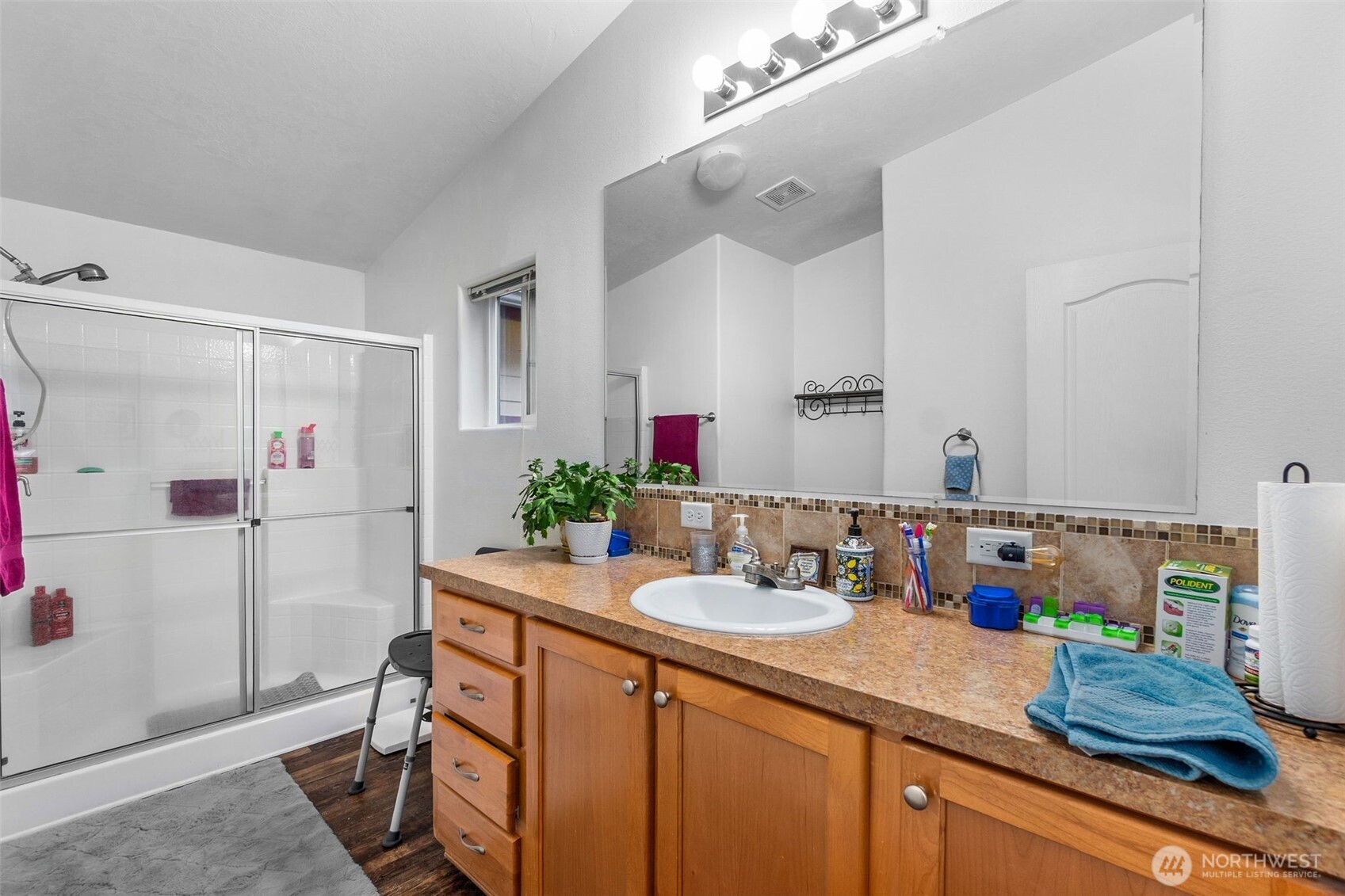 39 Paradise Lane Pacific Beach WA 98571