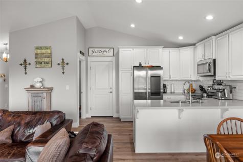 571 Puffin Avenue NE Ocean Shores WA 98569