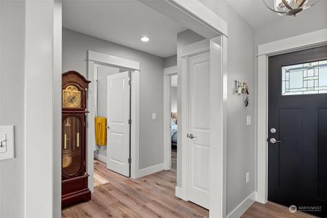 571 Puffin Avenue NE Ocean Shores WA 98569