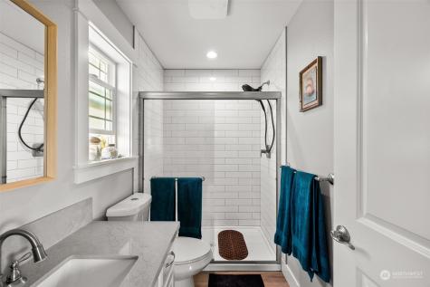 571 Puffin Avenue NE Ocean Shores WA 98569