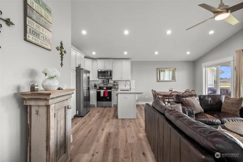 571 Puffin Avenue NE Ocean Shores WA 98569