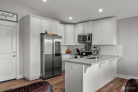 571 Puffin Avenue NE Ocean Shores WA 98569