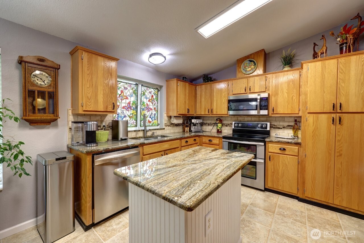 1308 N Washington Avenue Long Beach WA 98631