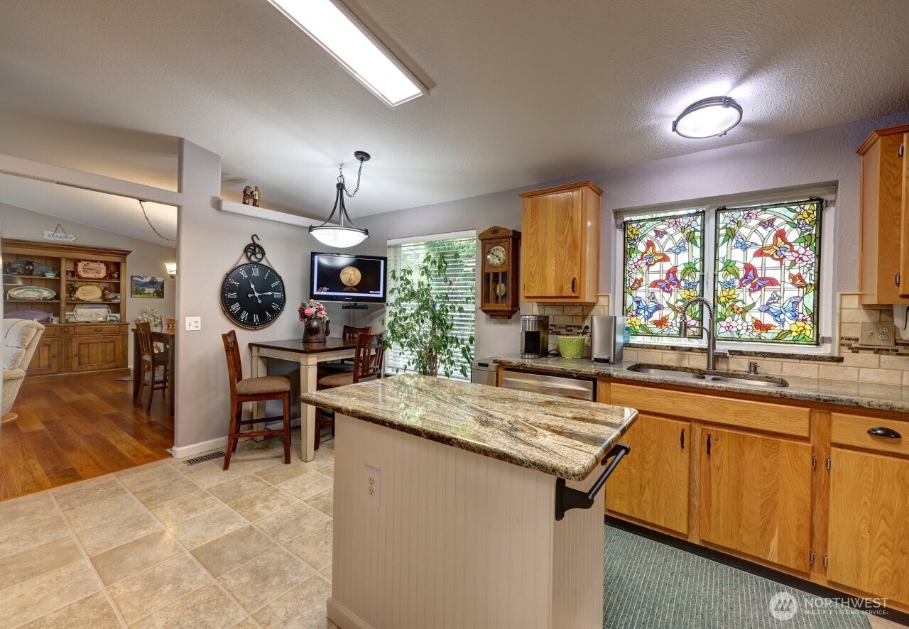 1308 N Washington Avenue Long Beach WA 98631