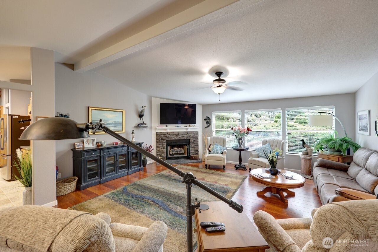 1308 N Washington Avenue Long Beach WA 98631