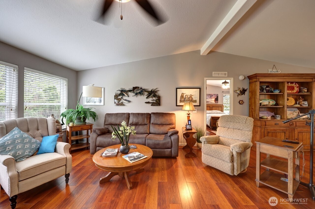 1308 N Washington Avenue Long Beach WA 98631