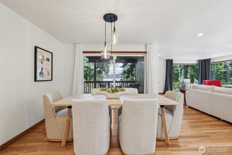 411 W Lake Sammamish Parkway NE Bellevue WA 98008