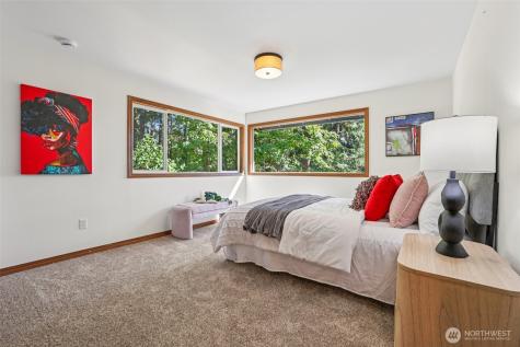411 W Lake Sammamish Parkway NE Bellevue WA 98008