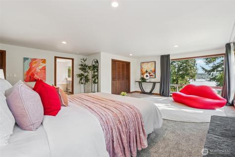 411 W Lake Sammamish Parkway NE Bellevue WA 98008