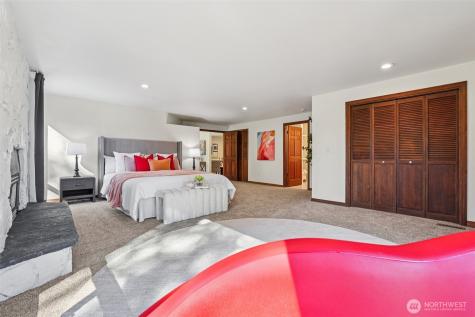 411 W Lake Sammamish Parkway NE Bellevue WA 98008